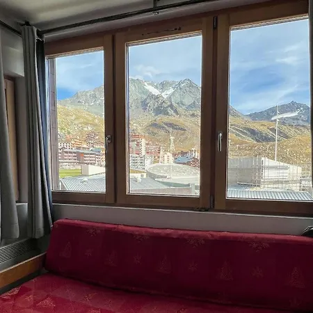 2 Bedrooms / Center Apartment